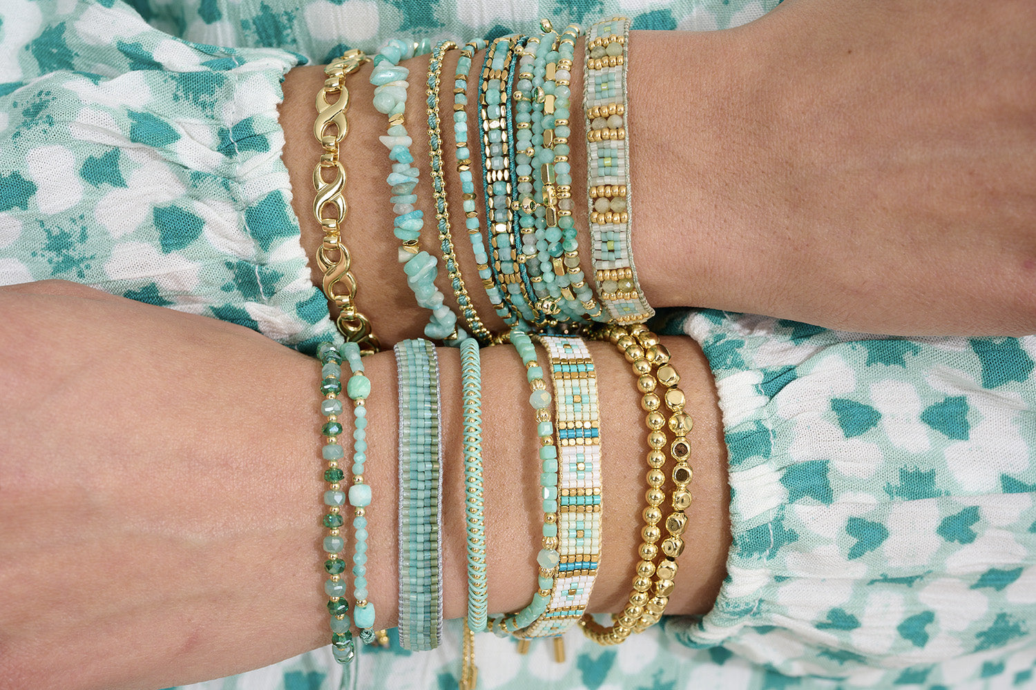 Create a stunning super stack with the Harmony Amazonite Gold Bracelet.