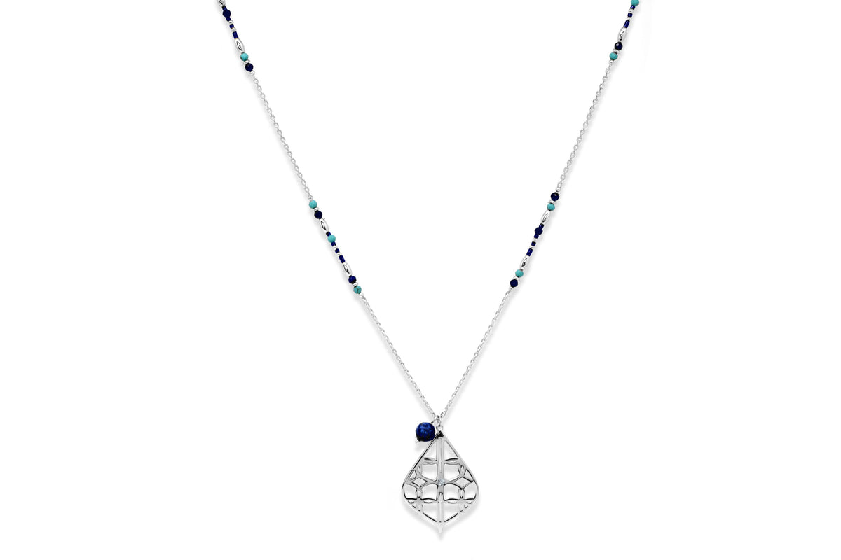 Ratri Pendant Necklace