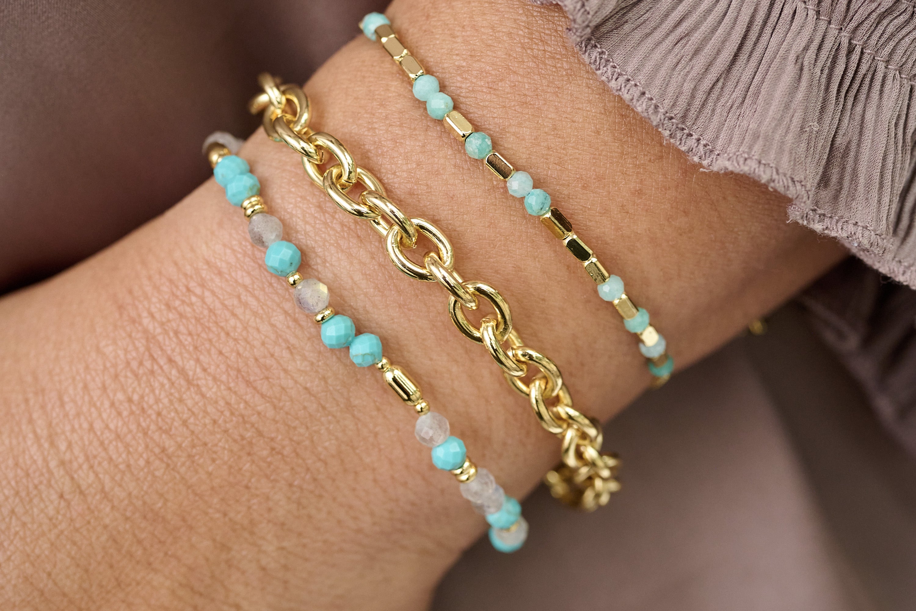 Fresco Turquoise and Labradorite Pull Through Bracelet - Boho Betty